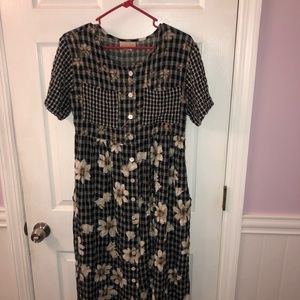 Funky patterned autumn dress